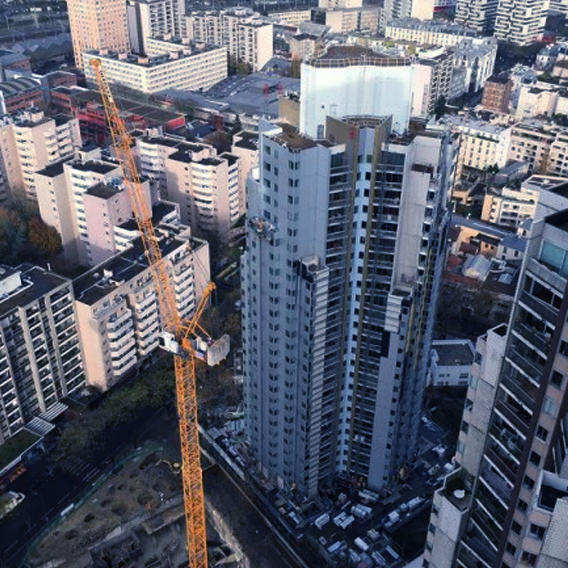 Comment pose-t-on une ITE sur une tour de 100 mètres de haut